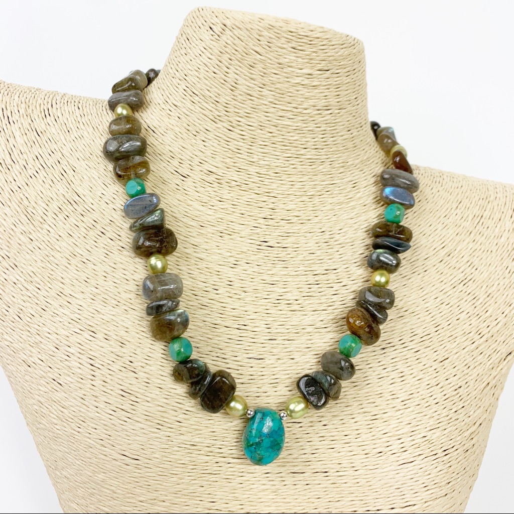 Labradorite Turquoise Beaded Necklace 45$